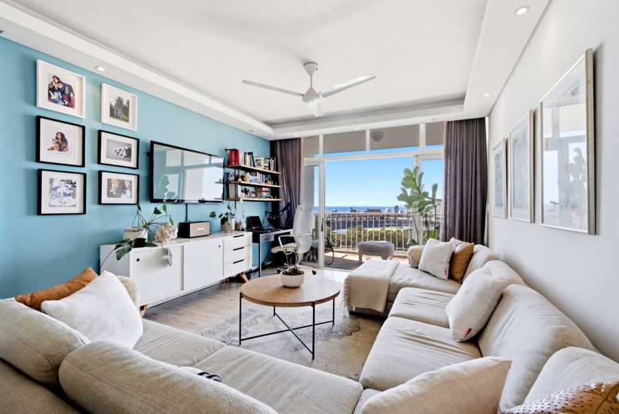 To Let 3 Bedroom Property for Rent in Green Point Western Cape